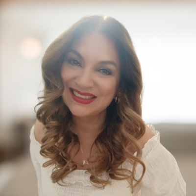 Magdalena Monsivais psicóloga en línea especializada en acompañamiento emocional